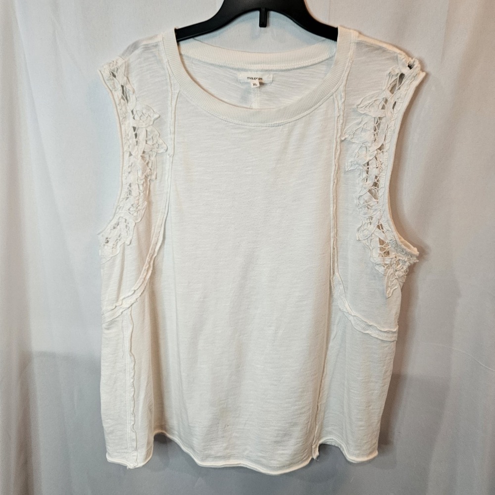Maurices Tank Cream Colored Size XL Crocheted Detail Raw Hem BOHO  Cottagecore